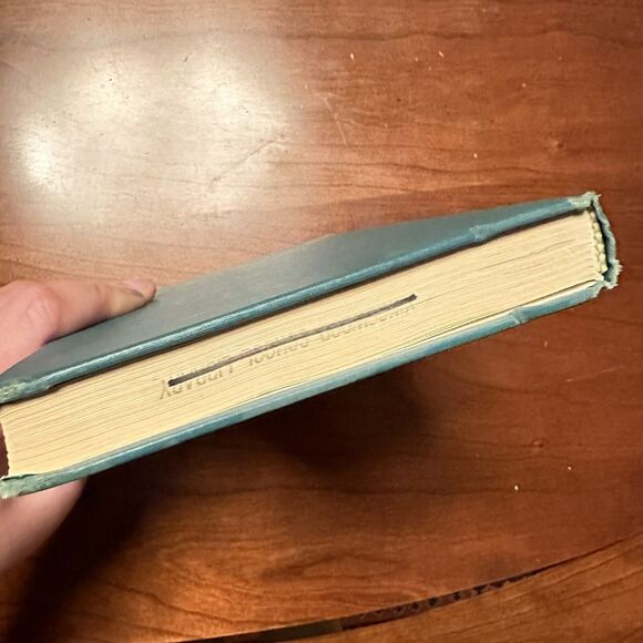 The Lady Laureates by Olga S. Opfell - 1978 Hardcover, Ex-Library - Picture 3 of 9